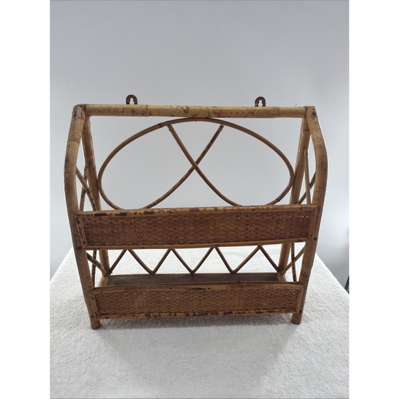 Other - Vintge rattan bamboo hanging wall shelf/freestanding shelf 13"x13"x3"